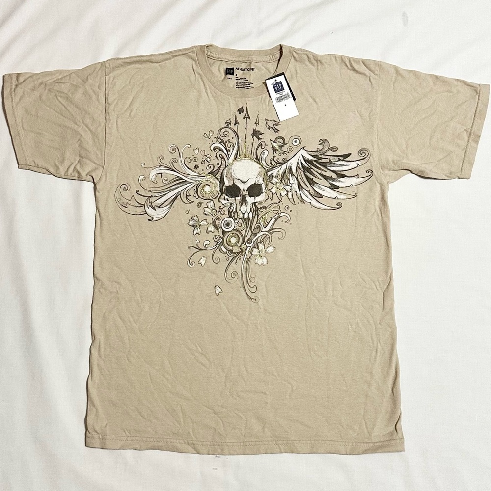 Gap Men’s Athletic Fit Short Sleeve Graphic Crew Neck T-shirt w/Skull Design - S